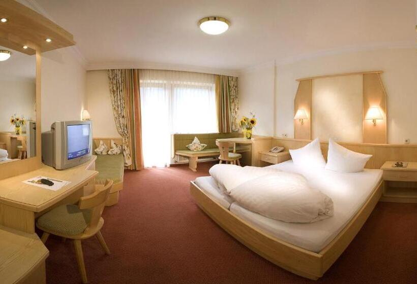 Comfort room with balcony, Superior Hotel Persal