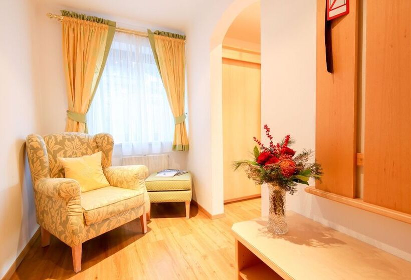 Трехместный Номер Superior, Superior Hotel Persal