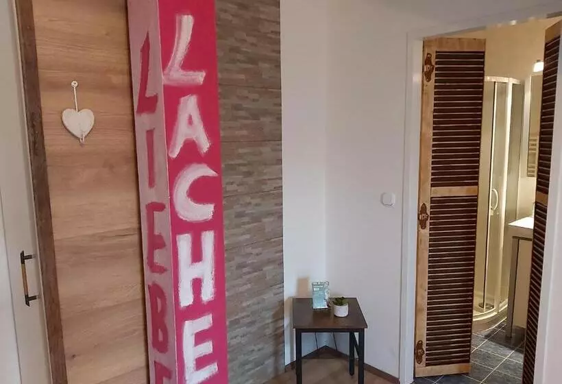 スタンダードルーム, Dreimaederlhaus Pension