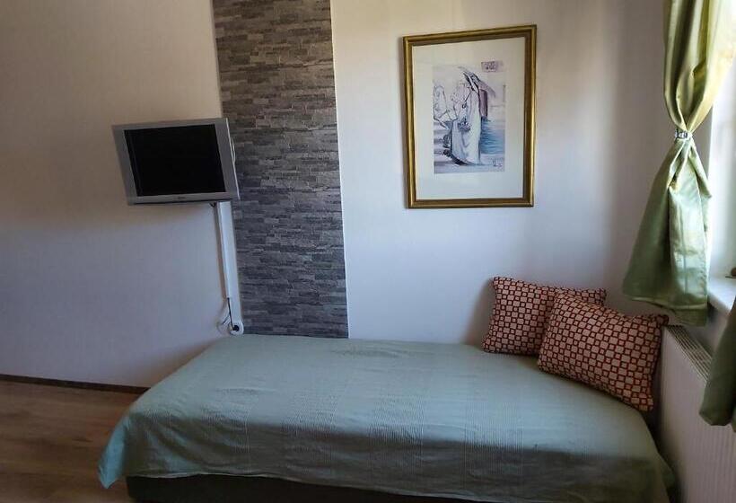 Трехместный Номер Классика, Dreimaederlhaus Pension