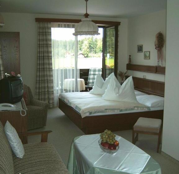 غرفة قياسية ثلاثية, Pension Schlömmer