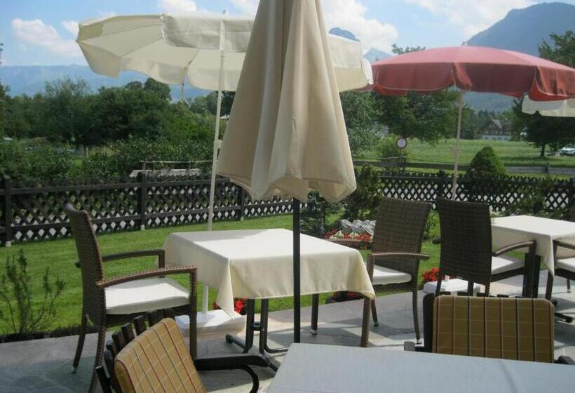 غرفة قياسية ثلاثية, Pension Schlömmer