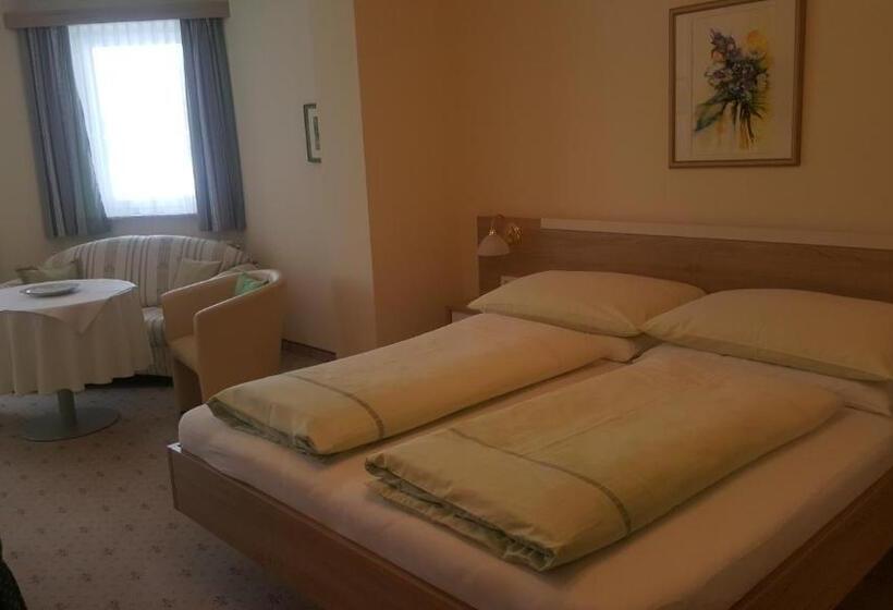 غرفة قياسية مطلّة علي الحديقة, Pension Schlömmer