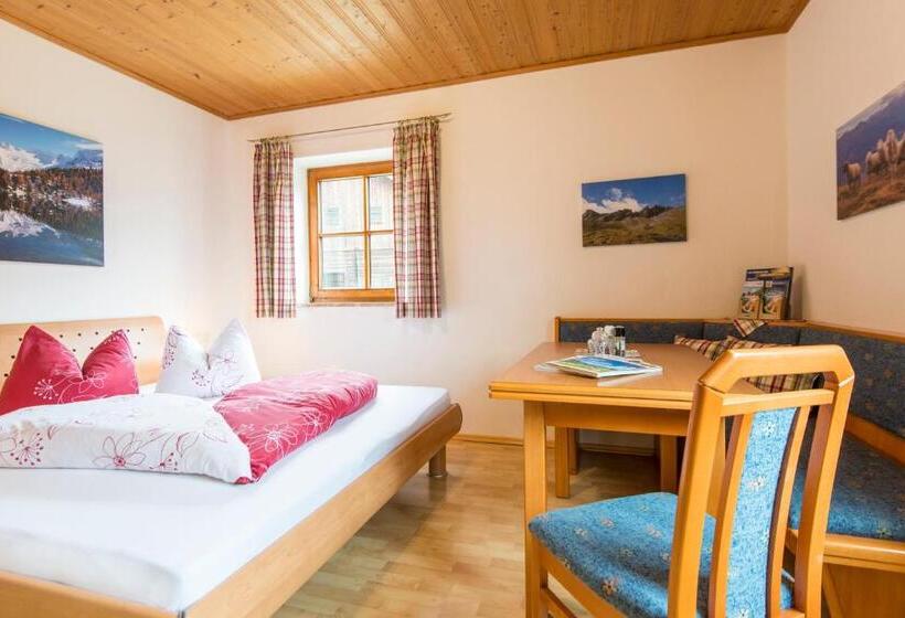 침실 1개 아파트, Biohof Maurachgut