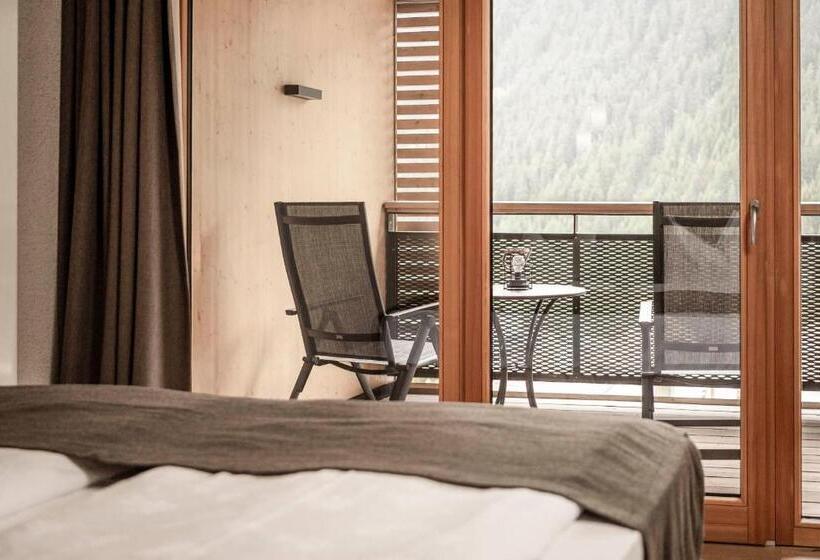 带阳台的高级房间, Falkensteiner Hotel & Spa Falkensteinerhof