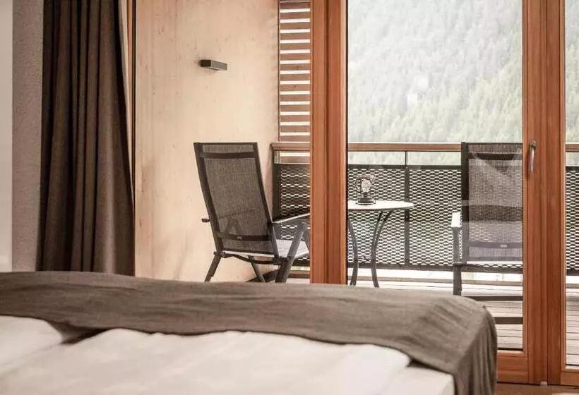 バルコニー付きスーペリアルーム, Falkensteiner Hotel & Spa Falkensteinerhof