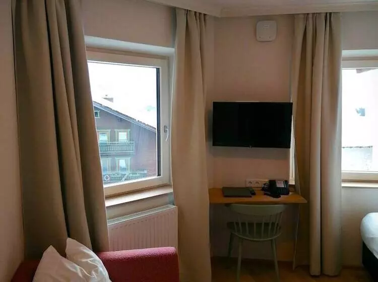 اتاق استاندارد یک نفره, Familienhotel Felsenhof