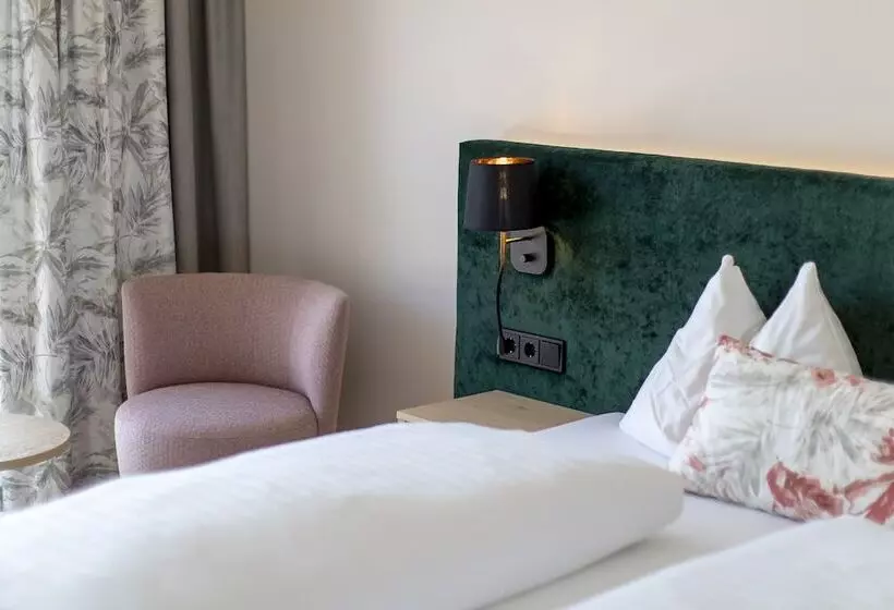 اتاق استاندارد, Familienhotel Felsenhof