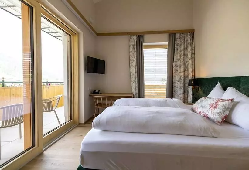 سوییت خانوادگی, Familienhotel Felsenhof
