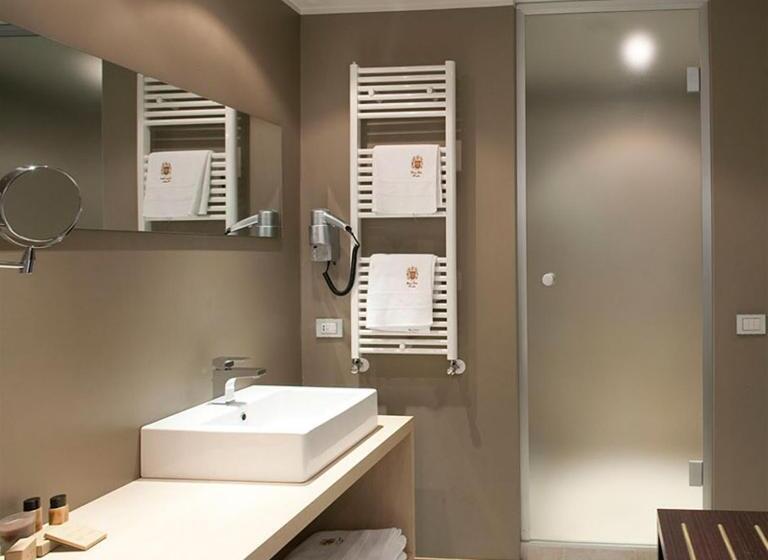 חדר דלוקס עם נוף להרים, Grand Hotel Paradiso