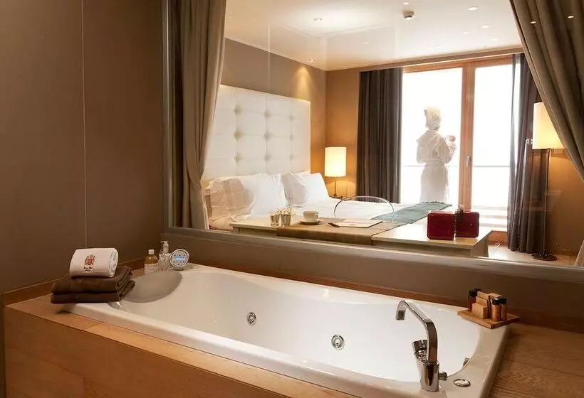 スイート, Grand Hotel Paradiso