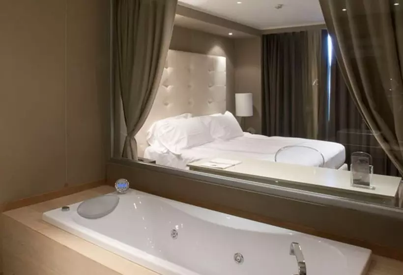スイート, Grand Hotel Paradiso