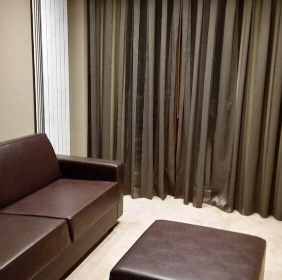 סוויטת ג'וניור, Grand Hotel Paradiso