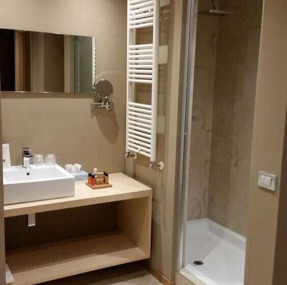 סוויטה נשיאותית, Grand Hotel Paradiso