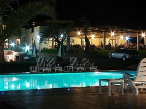 Havuz Manzaralı Standart Oda, Cardedu