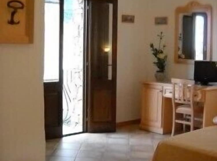 Standart Oda, Cardedu