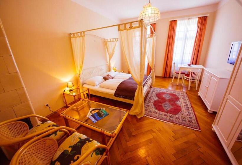 스탠다드 스튜디오, Carinthia Velden