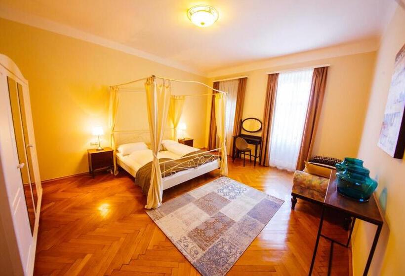 1 Bedroom Apartment Lake View, Carinthia Velden
