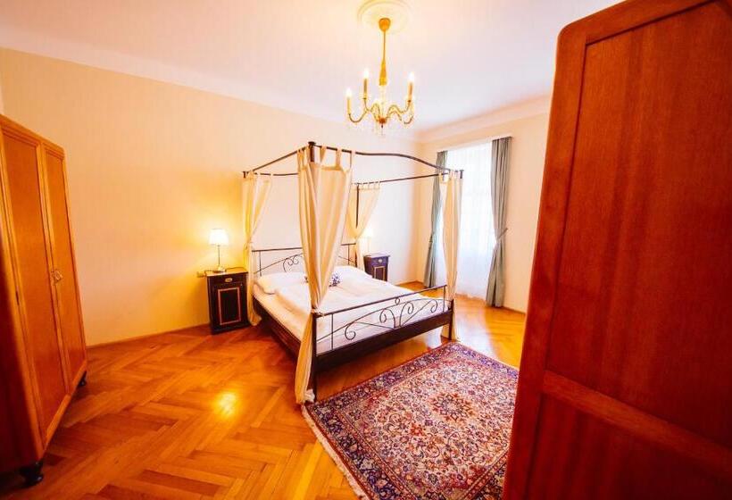 침실 1개 발코니 아파트, Carinthia Velden