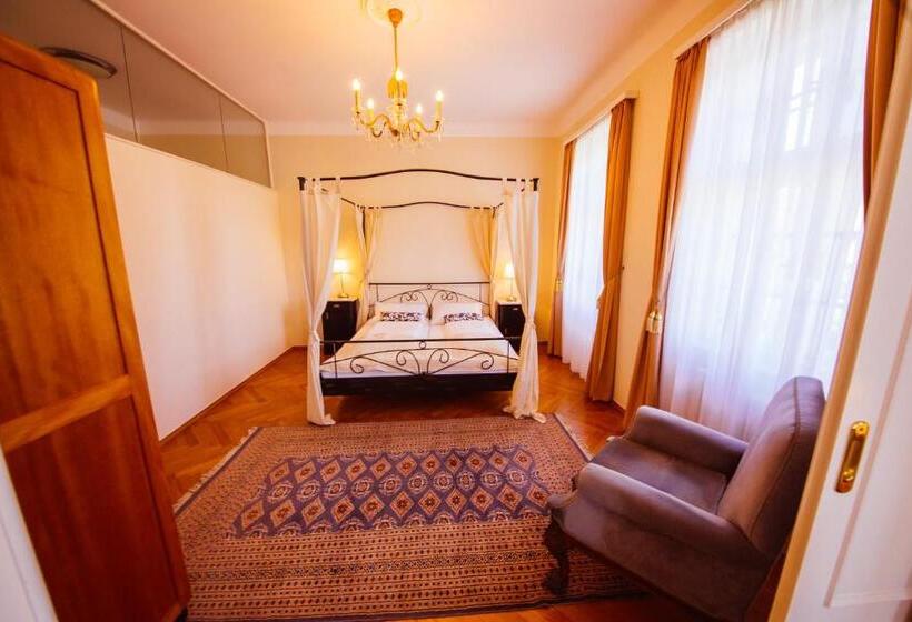 침실 1개 발코니 아파트, Carinthia Velden