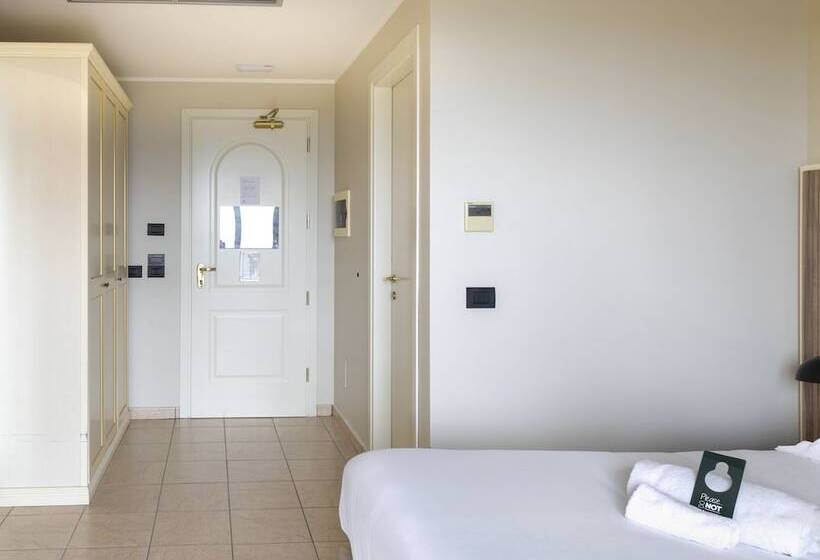 חדר סטנדרט, B&b Hotel Pomezia Cortese