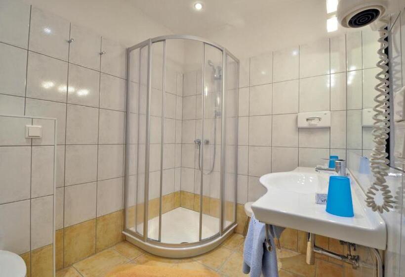 דירה בת חדר שינה 1 עם מרפסת, Garni Wurzer