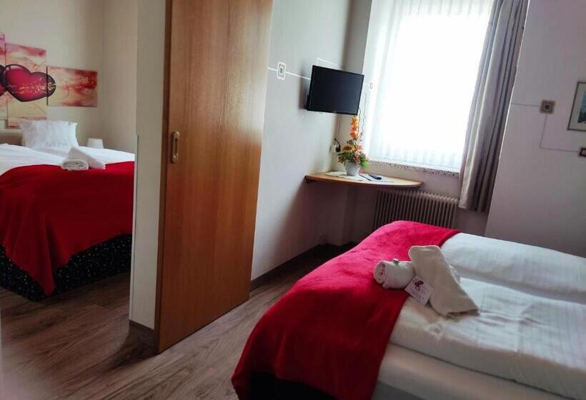 ファミリールーム, Kirchenwirt