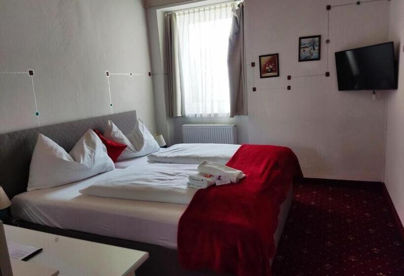 スタンダードルーム, Kirchenwirt