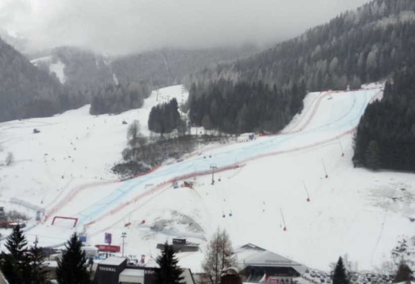 シングルデラックスルーム, Kirchenwirt