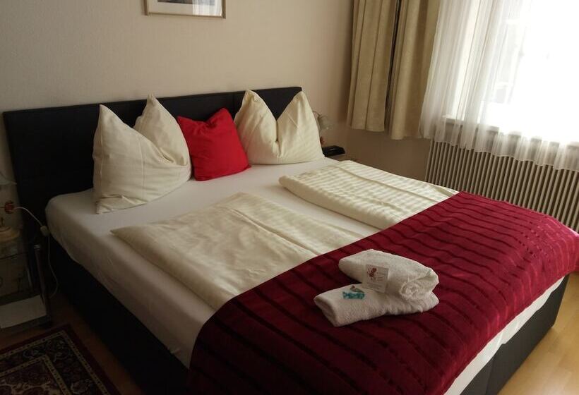 シングルデラックスルーム, Kirchenwirt