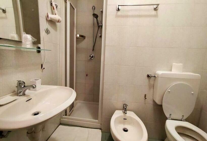 标准间, La Chance