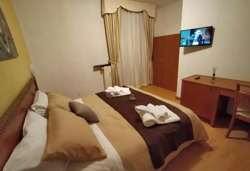 スタンダード４人部屋, La Chance