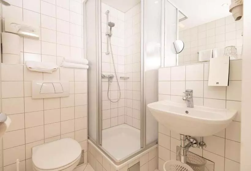 اتاق عادی یک تخته, Liebeteggerklagenfurt