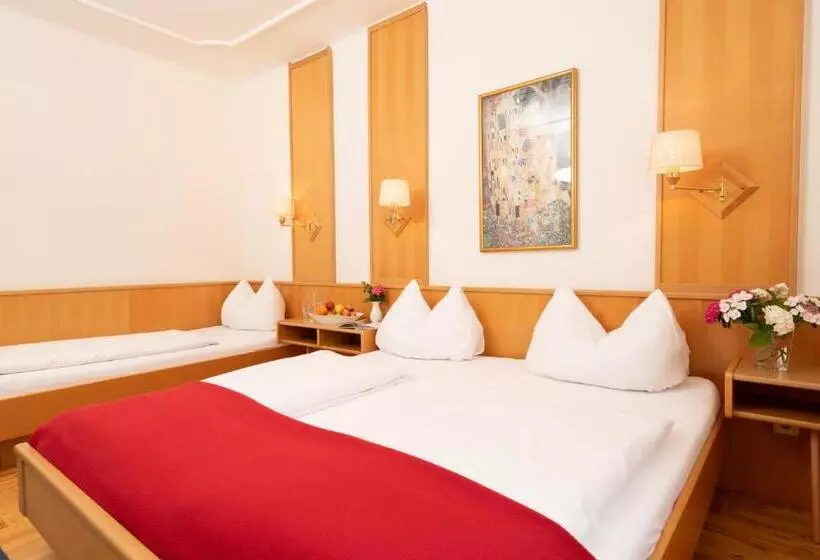 اتاق استاندارد سه نفره, Liebeteggerklagenfurt