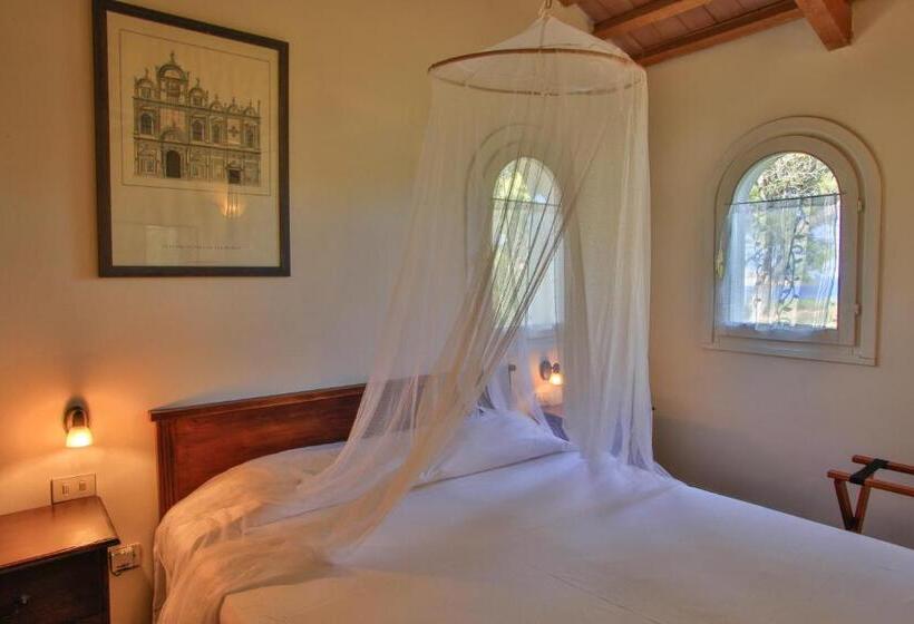 شقة من غرفة نوم واحدة متصلة, Santo Stefano