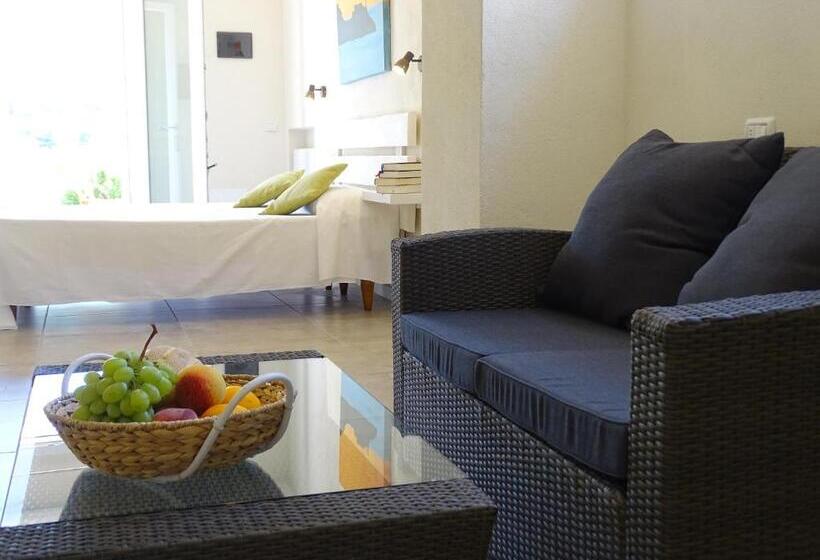 جناح جونيور, Santo Stefano