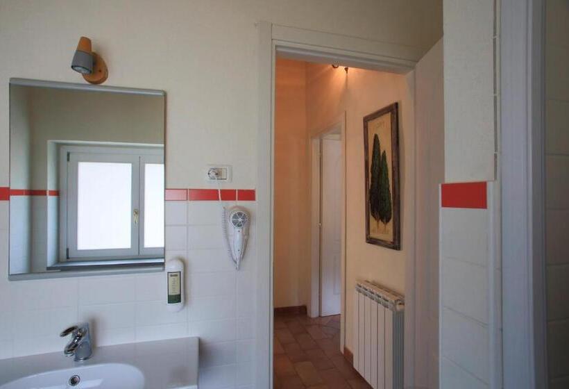 شقة من غرفة نوم واحدة متصلة, Santo Stefano