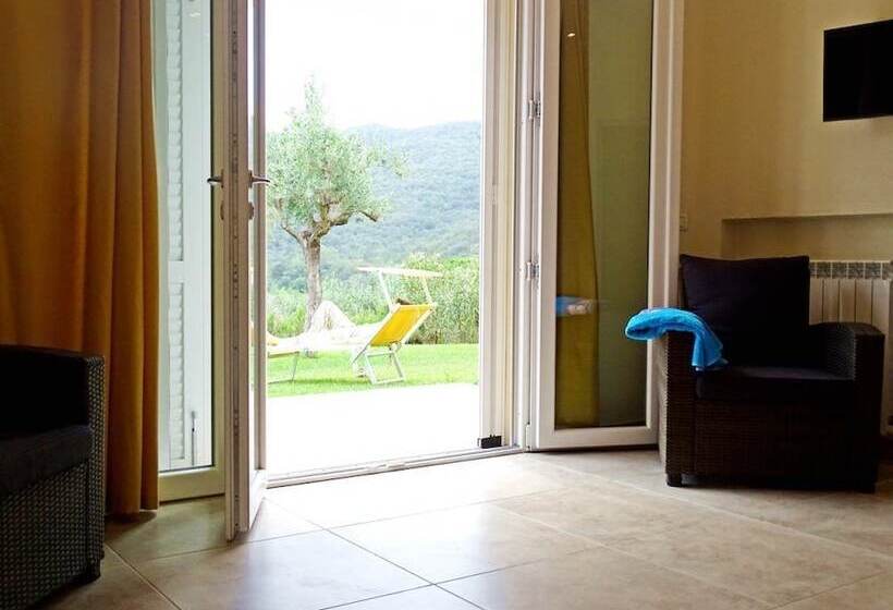 غرفة قياسية, Santo Stefano