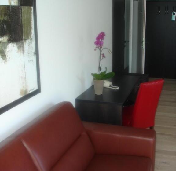 Полулюкс Повышенной Комфортности, Seehotel Lilly