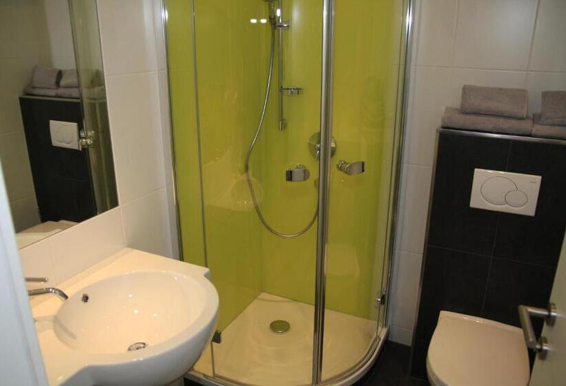 Номер Deluxe Вид на Озеро, Seehotel Lilly