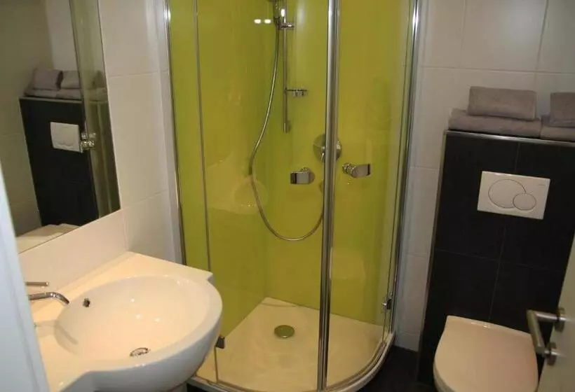 レイクビューデラックスルーム, Seehotel Lilly