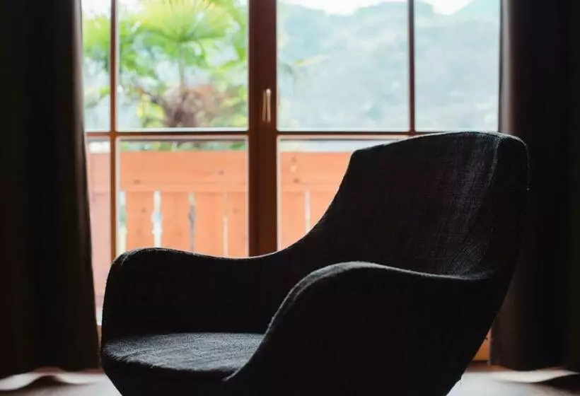 景色の見えるスーペリアルーム, Tiefenbrunn Gardensuites & Breakfast