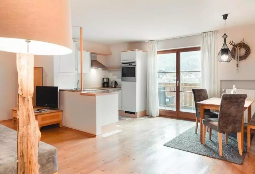 バルコニー付２ベッドルームアパートメント, Tiefenbrunn Gardensuites & Breakfast