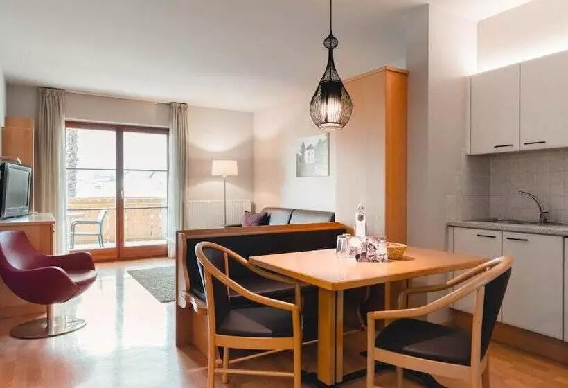 バルコニー付き１ベッドルームアパートメント, Tiefenbrunn Gardensuites & Breakfast