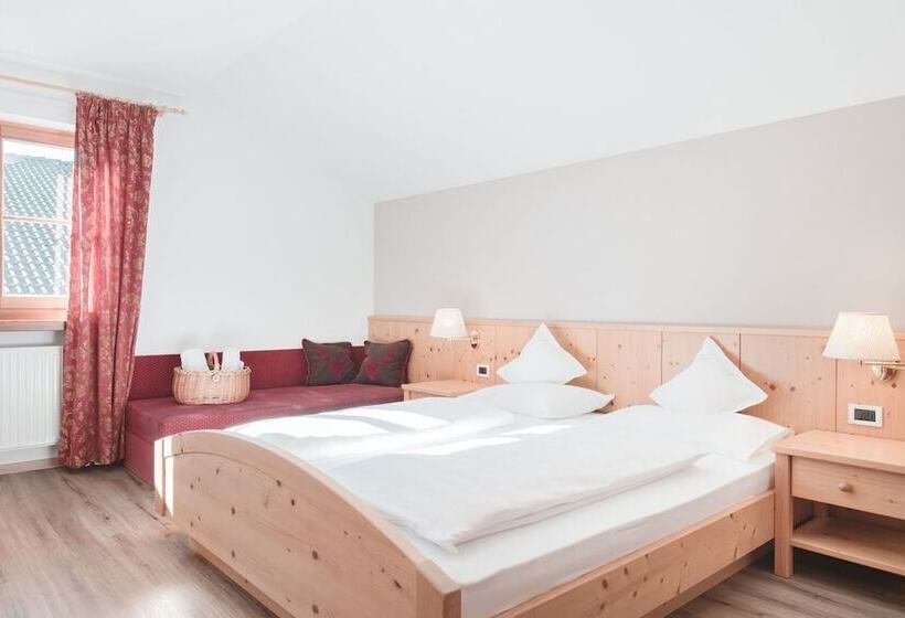 발코니가 있는 2 베드룸 아파트, Tiefenbrunn Gardensuites & Breakfast