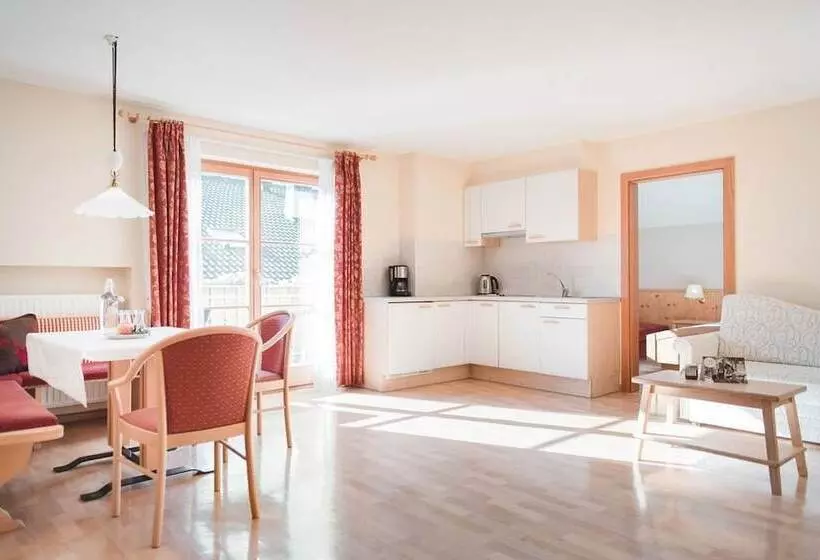 バルコニー付２ベッドルームアパートメント, Tiefenbrunn Gardensuites & Breakfast