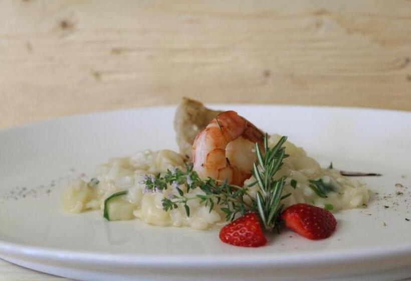 חדר סטנדרט עם מרפסת, Tyrol Plose