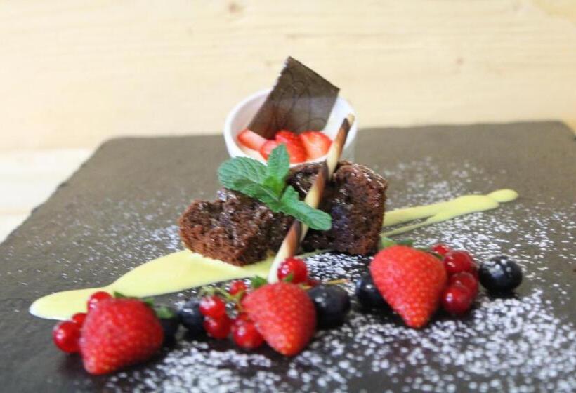 חדר סטנדרט עם מרפסת, Tyrol Plose