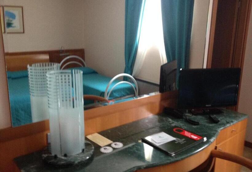 חדר סטנדרט לשלושה, Vecchio Mulino