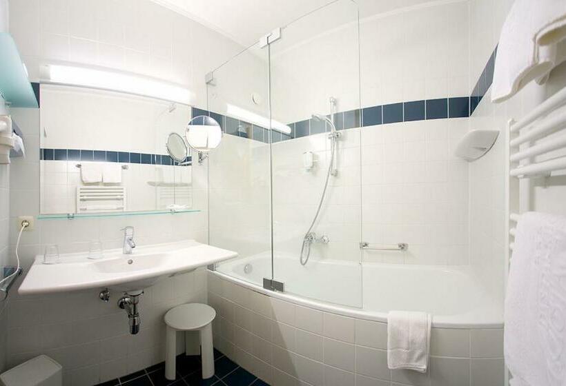 חדר סטנדרט נוף לגינה, Parkhotel Tristachersee